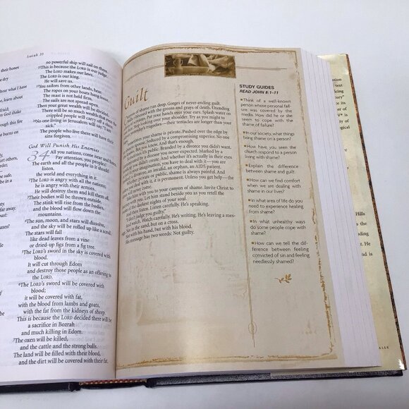 The Devotional Bible Experiencing the Heart of Jesus Max Lucado Hardcover NEW - Picture 7 of 11